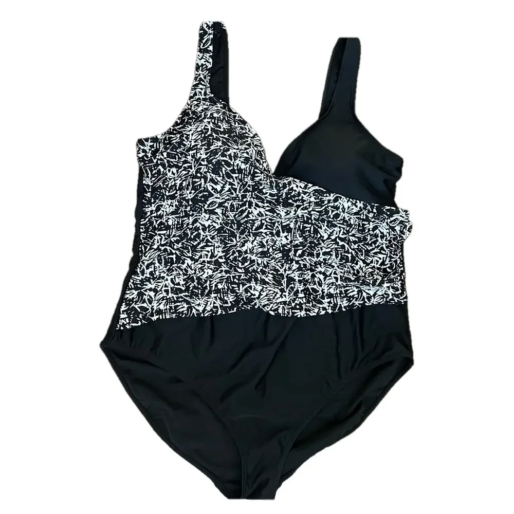 Jaclyn Smith Black & White Print One Piece Swimsuit Sz 20